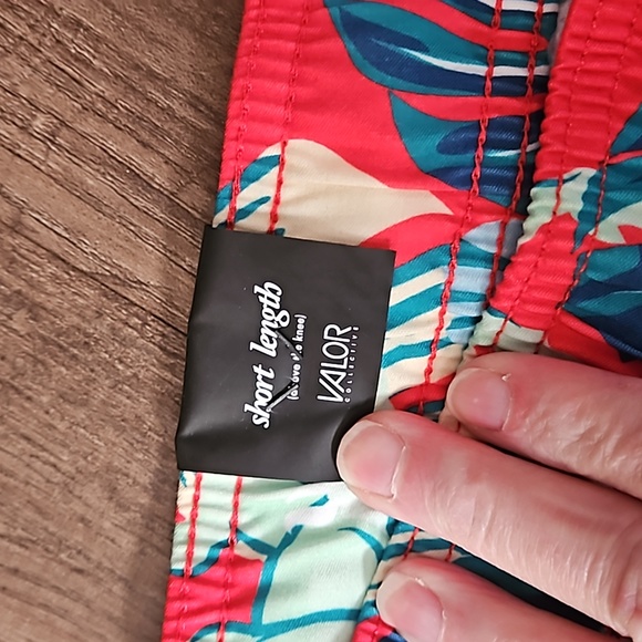 Valor, above the knee, short length, polyester, swim shorts, size XL - Picture 3 of 14